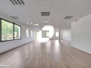 Bureau 436 m²