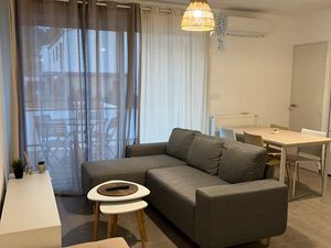 Beau T2 récent avec grand balcon et parking – La Ciotat