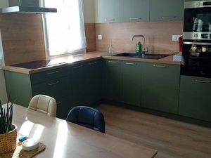 Location meublée rénovée au bourg de Henvic