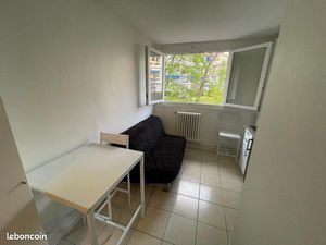 Studio à 10 min du RER A à pied