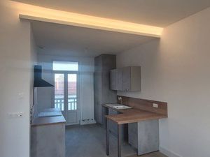 T3 refait à neuf NON MEUBLÉ