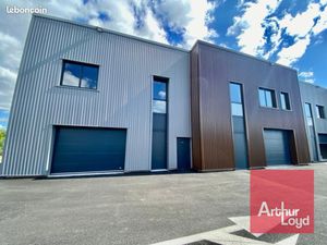 Local industriel 161 m²