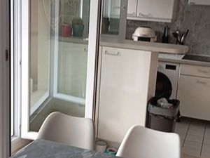 Dinard centre T2 meublé. Ascenseur terasse