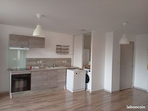 Apt 80m² 1er etage