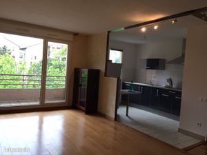 Appartement 49 m2 - Cuisine équipée - Parking privatif
