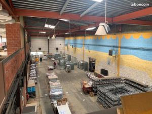 Local 1121 m² SAINT ETIENNE