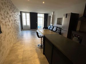 Appartement T3 meublé – 71 m² + balcon 9 m² – Cave – 985 – Centre-ville