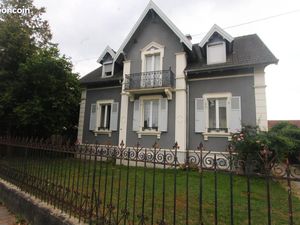 Maison 8 pièces 193 m²