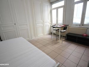 Studio 1 pièce 19 m²