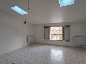 Studio spacieux calme et lumineux