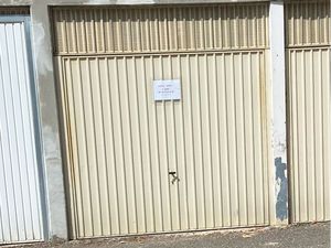 Garage double à proximité de la gare