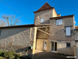 T3 Maison de caractère près de tous commerces