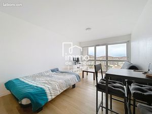 Studio 1 pièce 33 m²