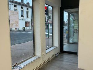 Local professionnel 95 m² – Rue principale Dombasle