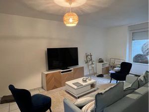 Appartement 3 pièces avec cour privative