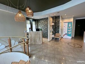 Location cabinet dans un etablissement