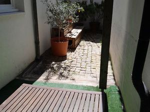 T2 meublé 45 m2 avec cour proche église