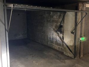 Garage fermé LYON 6