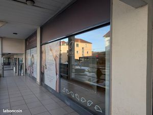 Local commercial 48 m²