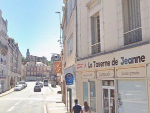 Boutique / commerce / local / vitrine rue fbg St Pierre