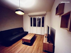 2 pièces meuble avec balcon centre ville