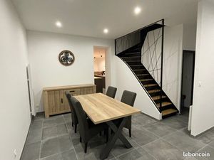 Maison mitoyenne rénovée avec jardin