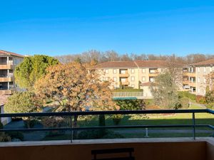 T2 - 34m2 - + parking + piscine