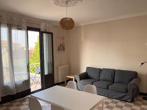 Appt Meublé T3 65 M2 Toulon Les routes