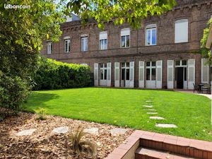 T4 d’exception 135 m² + jardin privé 330 m² + stationnement privatif + cave + jacuzzi – Qu