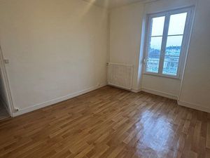 Vends appartement 55 m2 centre Joigny