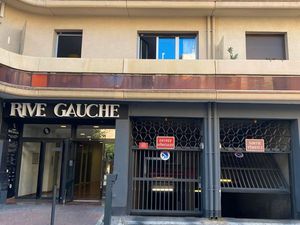 Box de parking dans résidence VAUBAN