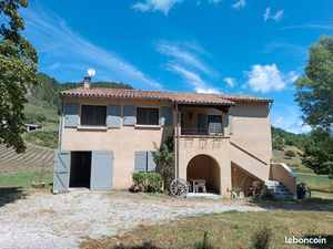? Maison individuelle 3 chambres – très calme avec jardin et terrasse – 11 km de Die
