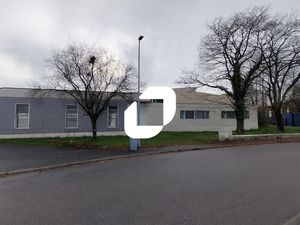Local d'activité 1 900 m²