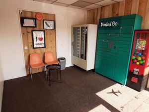 Laverie automatique et consigne à bagages indiscociables