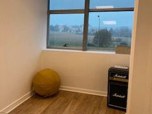 Bureau à louer 450 euros par mois . Anglet proche des 5 cantons