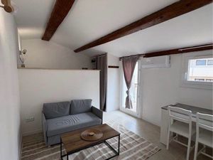 Studio 24m carré - Dernier étage - Parking privatif