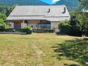 Ancienne ferme 120 m² hab + 320 m² aménageables - Terres agricoles en option