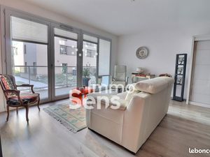 Appartement 4 pièces 81 m²