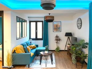 À LOUER – Appartement F2 meublé 34 m² – Entièrement rénové – Vieux centre de Draguignan