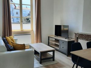Loue T3 meublé et rénové centre-ville gare