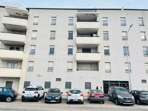 Appartement T2 plein sud étage élevé   surf 42 67 M2 La seyne sur Mer