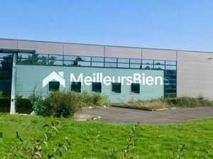 Commerce divers industrie 4 200 m²