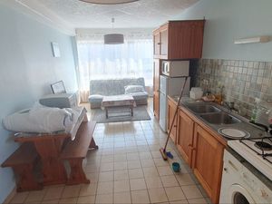 Appartement 33m2 ds cour d'une propriété de 7 appartements