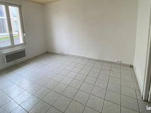 T2 lumineux à louer