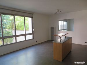 Studio 1 pièce 30 m²