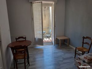 Studio meublé Pau Centre Place Gramont