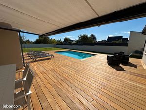 Villa plain-pied – 8 pièces – 183 m²