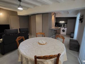 Appartement meublé  premier étage à Saumur