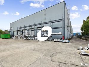 Local d'activité 1 168 m²