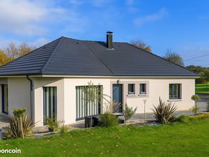 Maison de plain-pied 103 m² . Calme  lumière & grand jardin . 10 min Yvetot